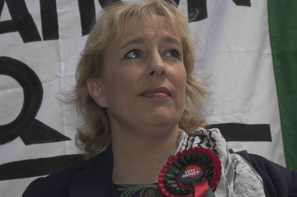 Picture &copy; Peter Marshall, 2004