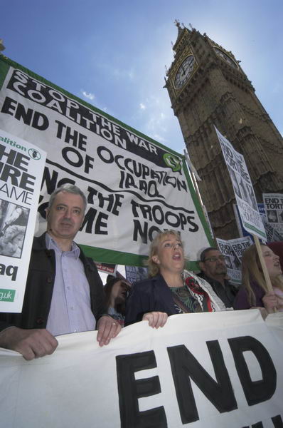 Picture &copy; Peter Marshall, 2004