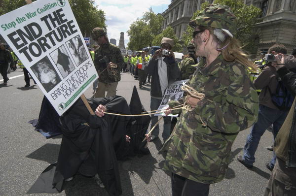 Picture &copy; Peter Marshall, 2004