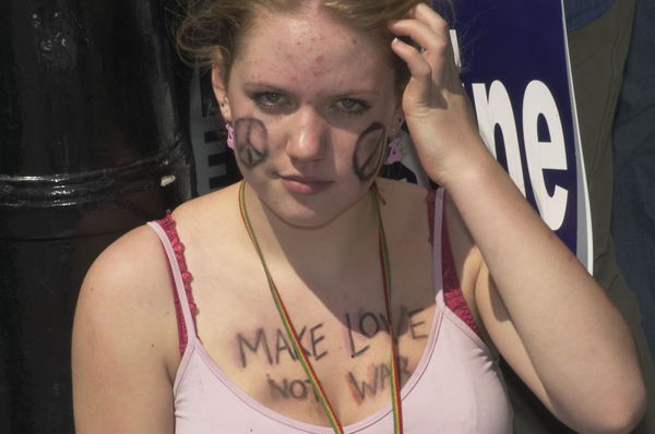 Picture &copy; Peter Marshall, 2004