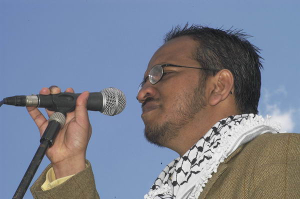 Picture &copy; Peter Marshall, 2004