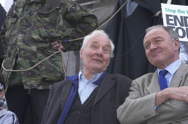 Picture &copy; Peter Marshall, 2004