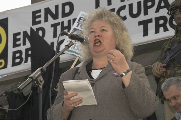 Picture &copy; Peter Marshall, 2004