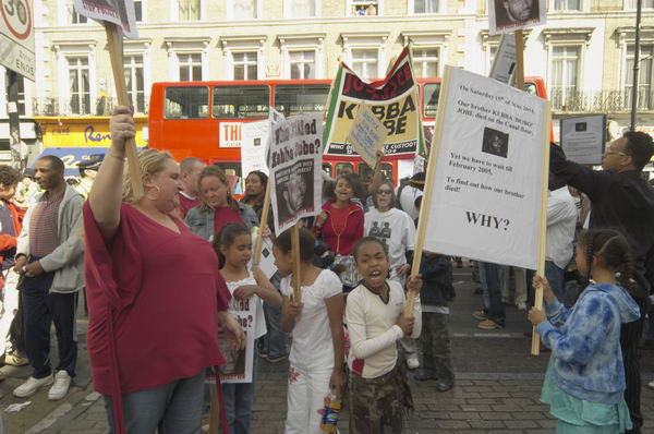 Picture &copy; Peter Marshall, 2004