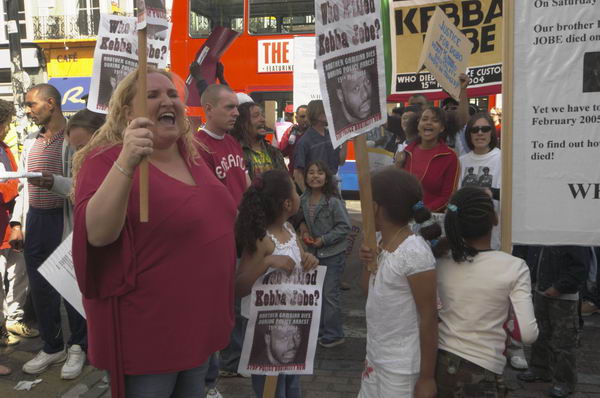 Picture &copy; Peter Marshall, 2004