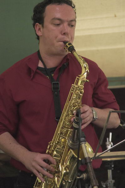 Picture &copy; Peter Marshall, 2004