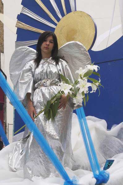 Picture © Peter Marshall, 2004