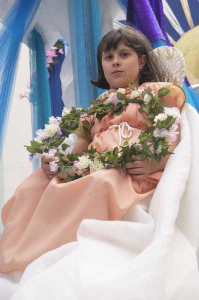 Picture © Peter Marshall, 2004