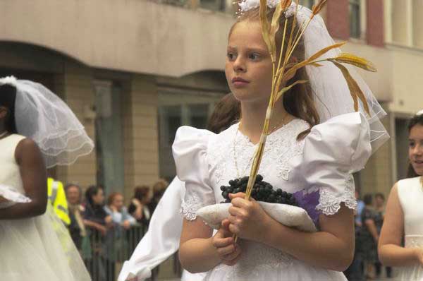 Picture © Peter Marshall, 2004