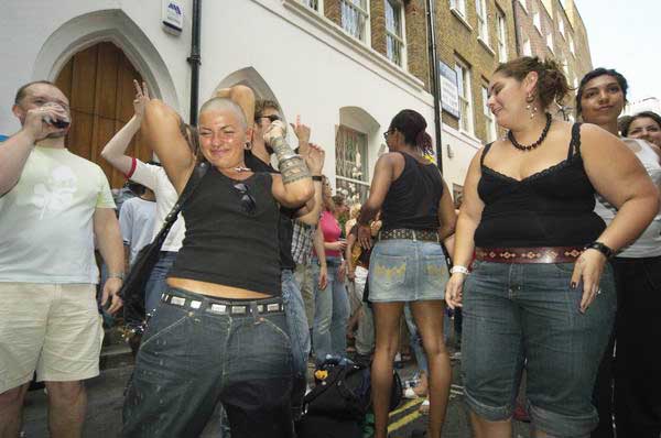 Picture © Peter Marshall, 2004