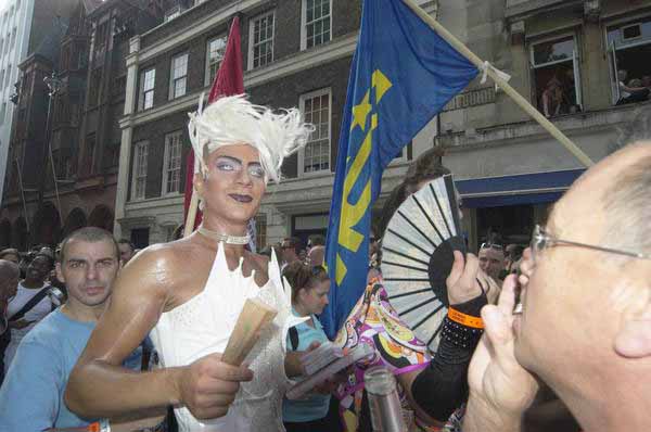 Picture © Peter Marshall, 2004