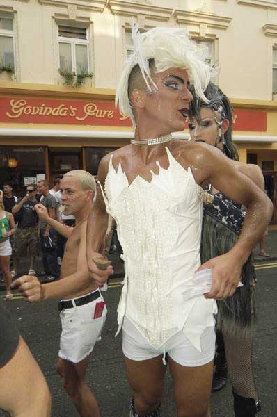 Picture © Peter Marshall, 2004