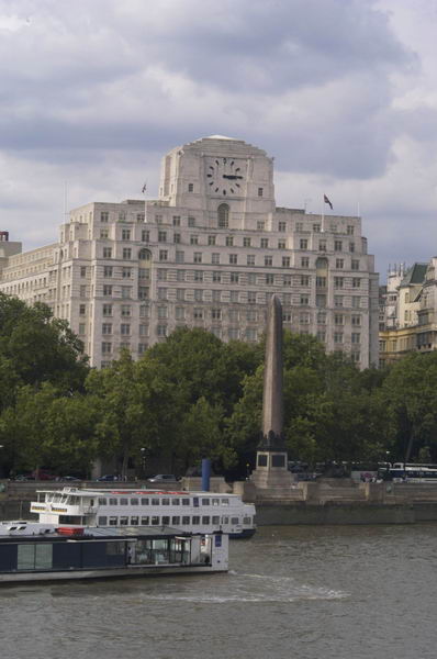 Picture © Peter Marshall, 2004