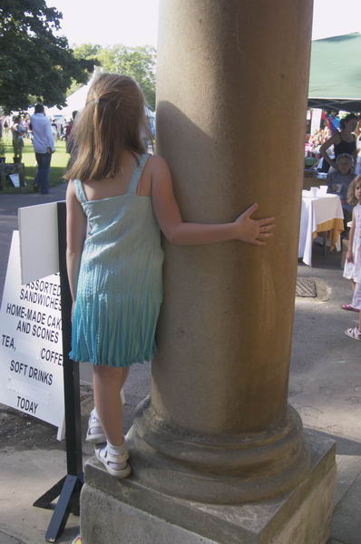 Picture © Peter Marshall, 2004