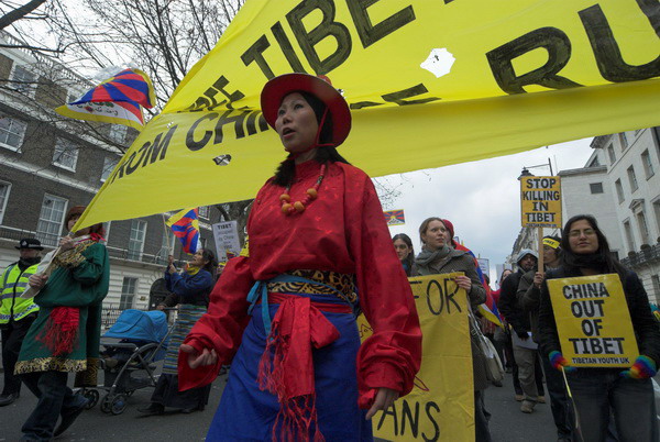 Tibet National Uprising Day March London © 2006, Peter Marshall