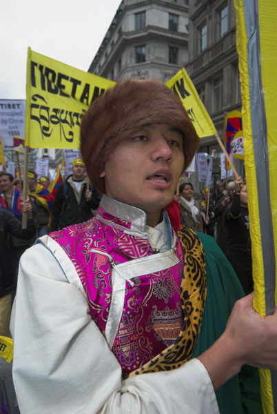 Tibet National Uprising Day March London © 2006, Peter Marshall