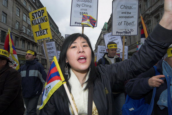 Tibet National Uprising Day March London © 2006, Peter Marshall