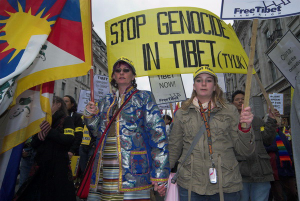 Tibet National Uprising Day March London © 2006, Peter Marshall