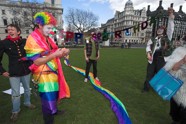 Fools Paradise Parade, London © 2006, Peter Marshall