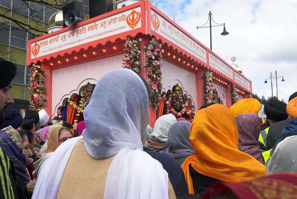 Vaisakhi in Southall © 2006, Peter Marshall