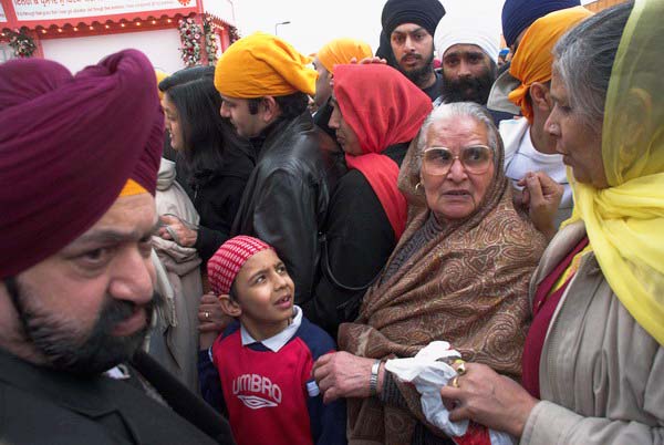 Vaisakhi in Southall © 2006, Peter Marshall