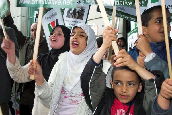 March for Palestine © 2006, Peter Marshall