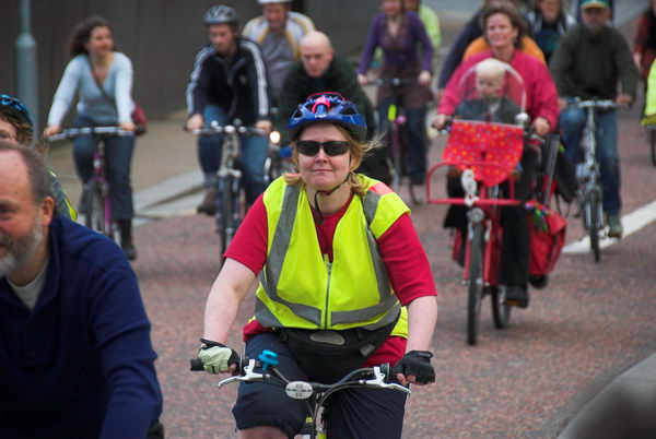 Critical Mass, London © 2006, Peter Marshall