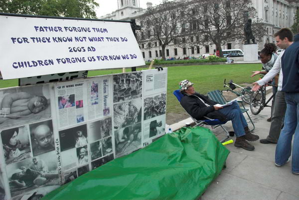 Critical Mass, London © 2006, Peter Marshall