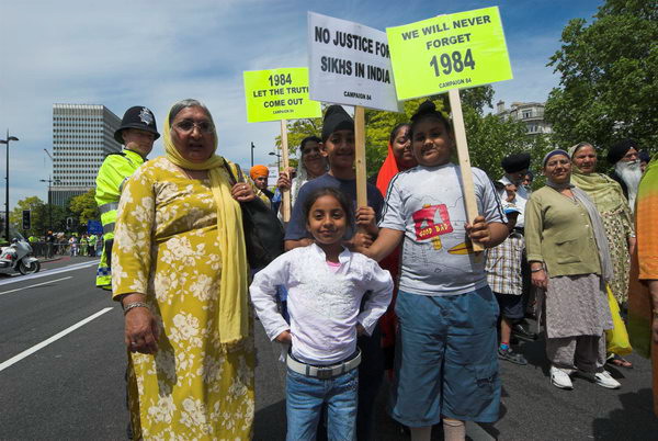 Sikh Remembrance March © 2006, Peter Marshall