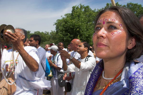 Hare Krishna: Rathayatra © 2006, Peter Marshall