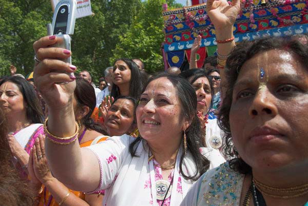 Hare Krishna: Rathayatra © 2006, Peter Marshall