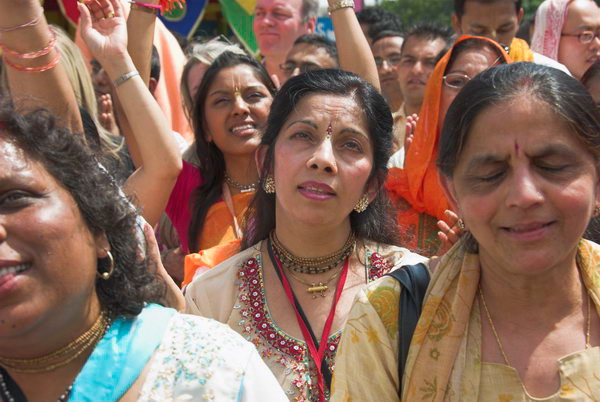 Hare Krishna: Rathayatra © 2006, Peter Marshall