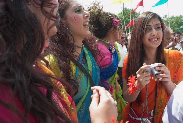 Hare Krishna: Rathayatra © 2006, Peter Marshall