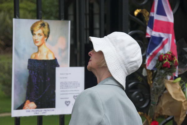 Princess Di, 9th Anniversary © Peter Marshall, 2006