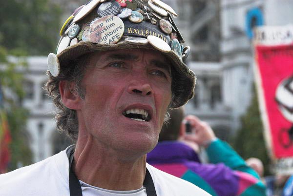 Sack Parliament © Peter Marshall, 2006