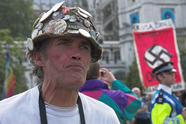 Sack Parliament © Peter Marshall, 2006