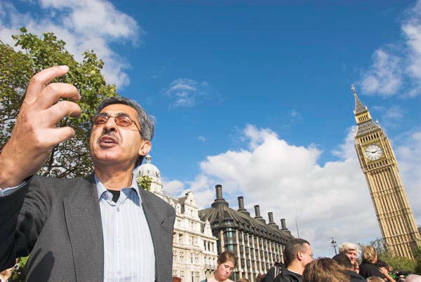 Sack Parliament © Peter Marshall, 2006