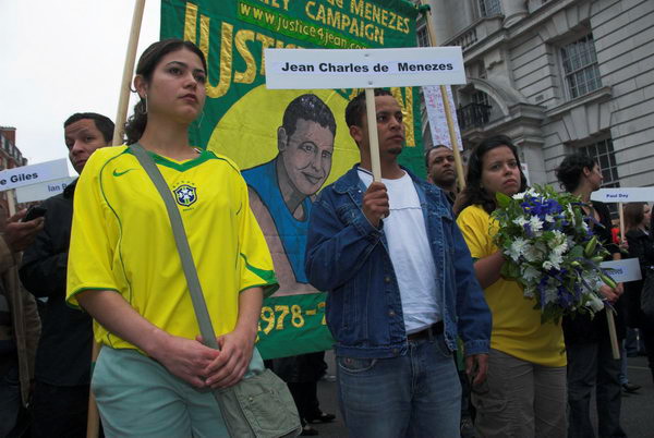 Protest Against Deaths in Custody © Peter Marshall, 2006