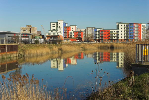 Barking & the Roding © 2007, Peter Marshall