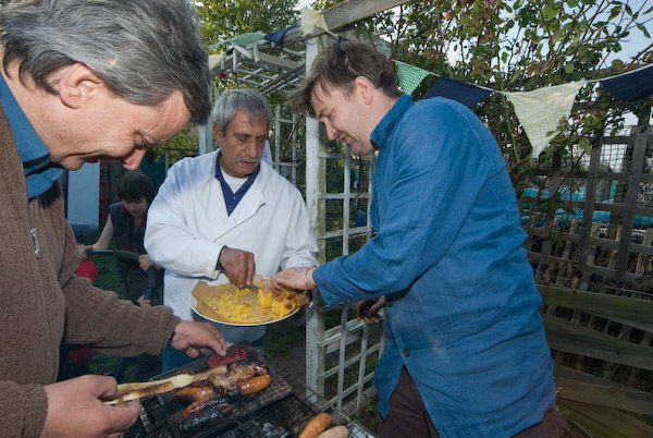 Manor Gardens © 2007, Peter Marshall