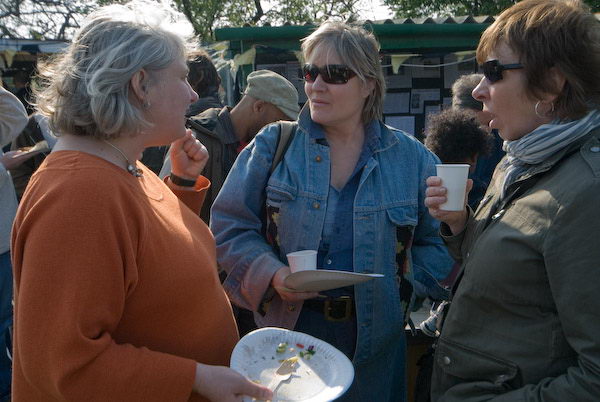 Manor Gardens © 2007, Peter Marshall