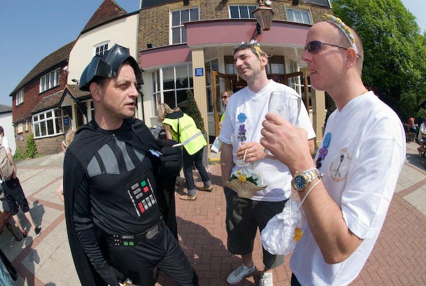 Chislehurst May Queen Pub Crawl © 2007, Peter Marshall