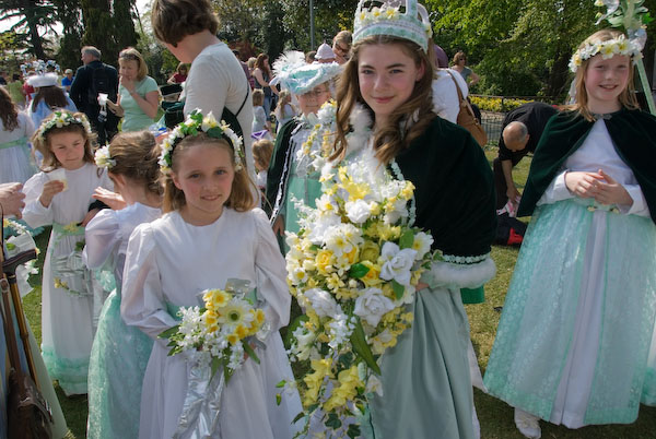 Bromley May Queens © 2007, Peter Marshall