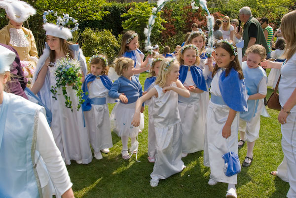 Bromley May Queens © 2007, Peter Marshall