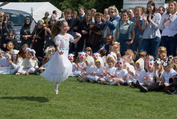 Walton-on-the-Hill May Pageant &copy; 2007, Peter Marshall