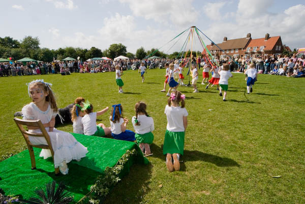 Walton-on-the-Hill May Pageant &copy; 2007, Peter Marshall