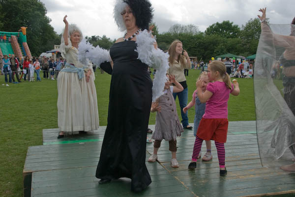 Walton-on-the-Hill May Pageant &copy; 2007, Peter Marshall