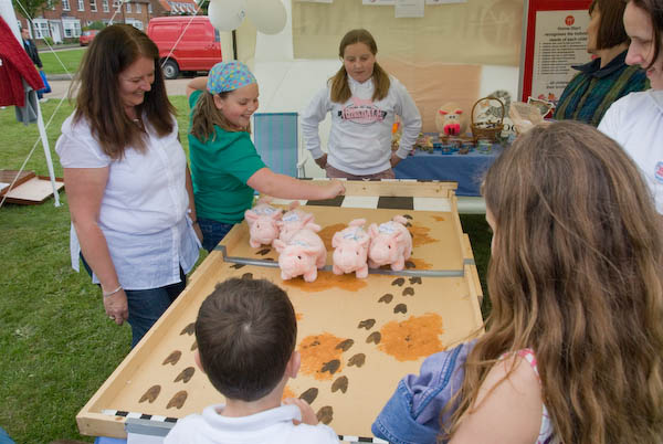 Walton-on-the-Hill May Pageant &copy; 2007, Peter Marshall