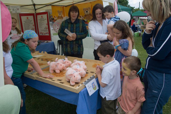 Walton-on-the-Hill May Pageant &copy; 2007, Peter Marshall