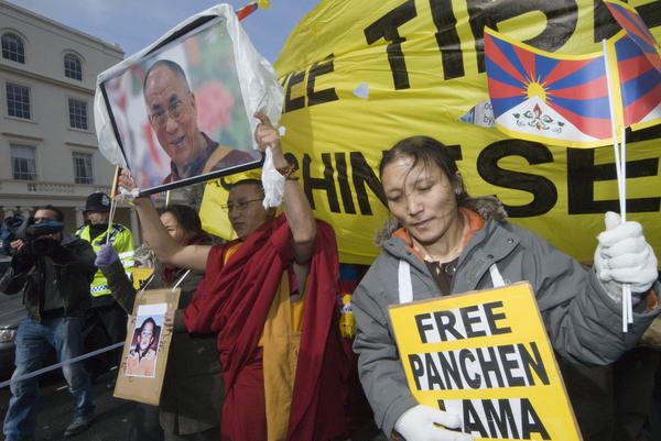 Bikes Not Bombs, Tibet, Deportation & Pillow Fight